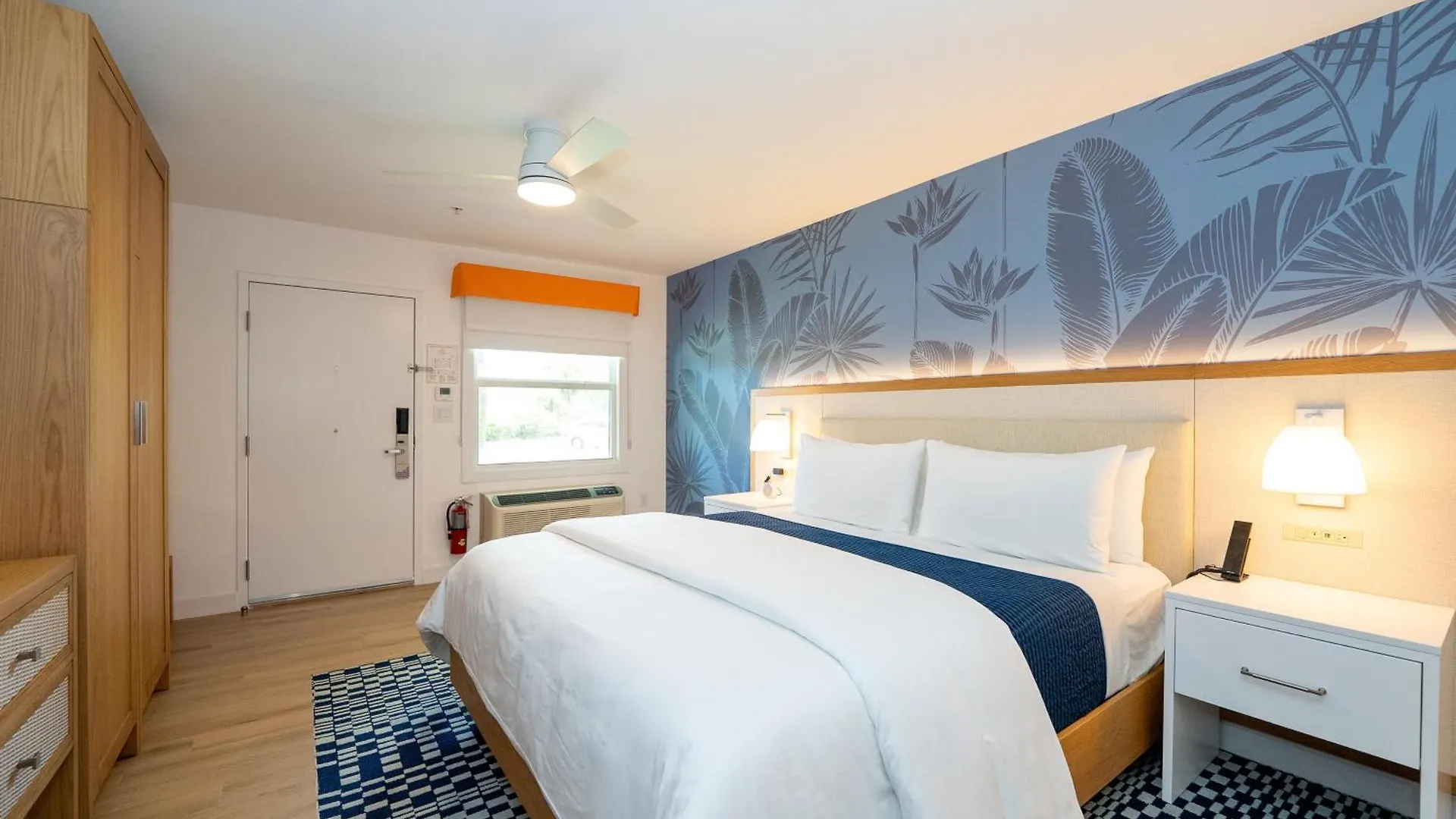 Hotel Sunshine Suites Resort West Bay